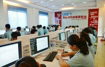 现在大学专业有电子商务