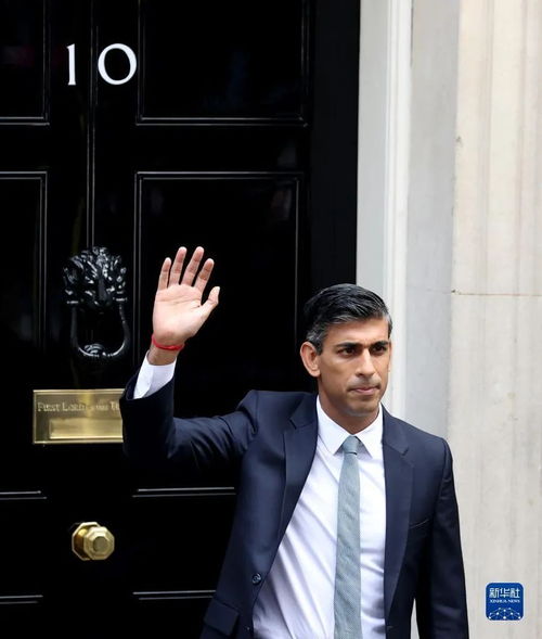 英国首相斯塔默勇敢公开接受HIV检测，彰显社会对艾滋病防治的重视