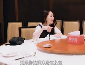 小女孩心酸卖金饰，善良老板却遭遇误会